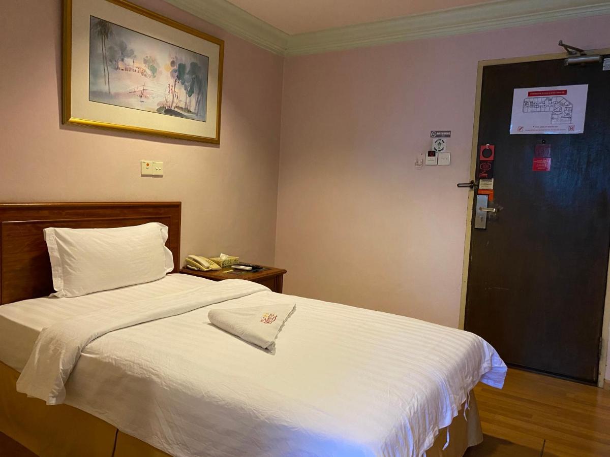 Hotel Deleeton Kota Kinabalu Extérieur photo