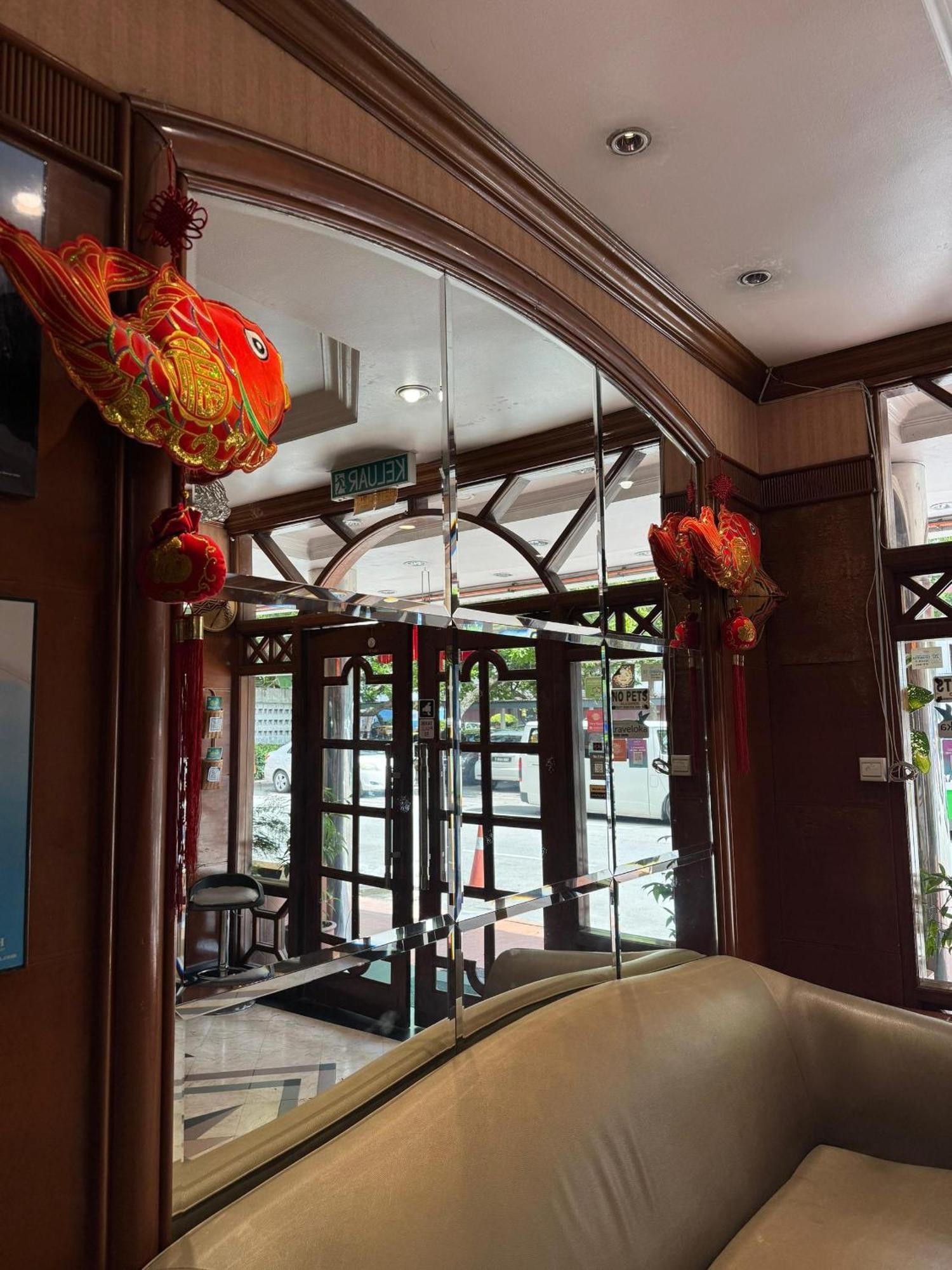 Hotel Deleeton Kota Kinabalu Extérieur photo