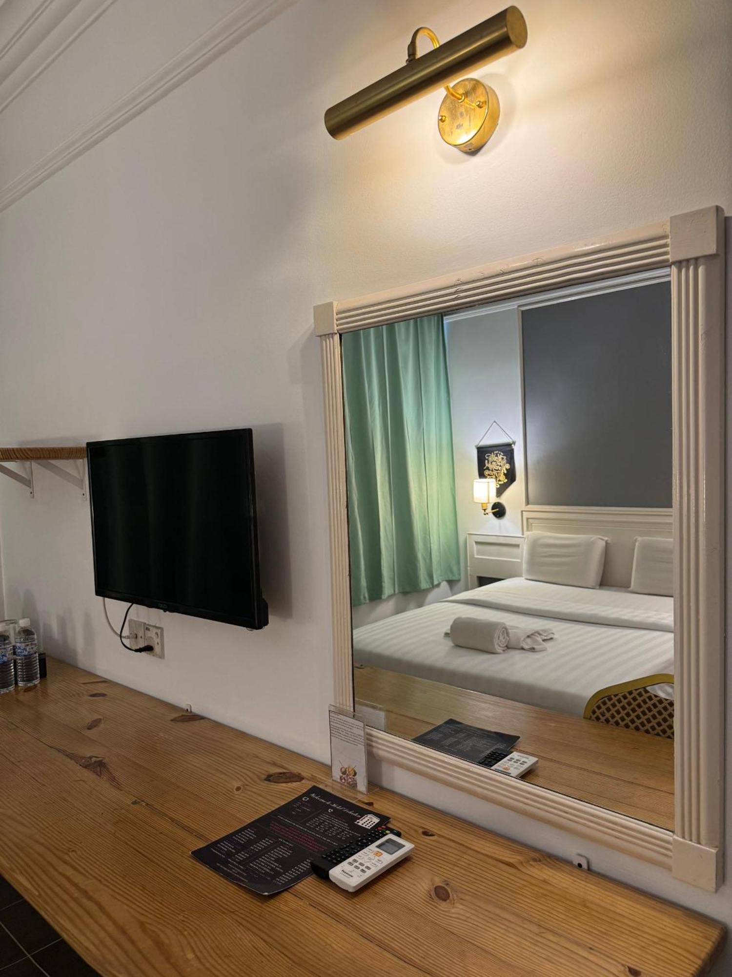Hotel Deleeton Kota Kinabalu Extérieur photo