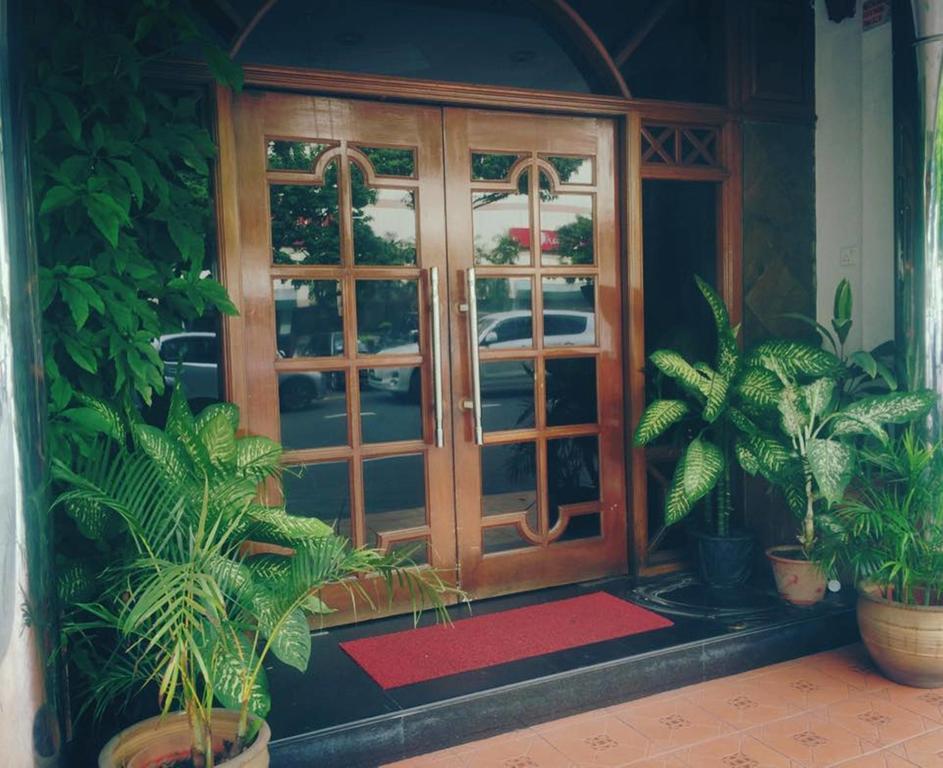 Hotel Deleeton Kota Kinabalu Extérieur photo